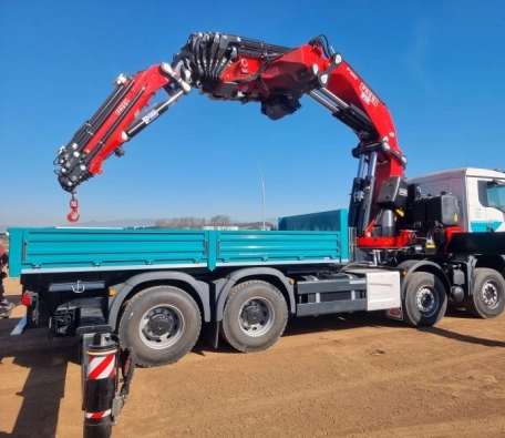 Fassi F1650RA.2.28 crane with jib