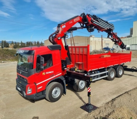 We deliver a Fassi F710RA.2.27 crane to Sumex