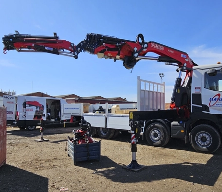 Fassi F820RA.2.27 delivery to Clavería Servicios