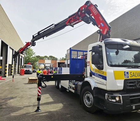 Fassi F315RB.2.25 crane delivery