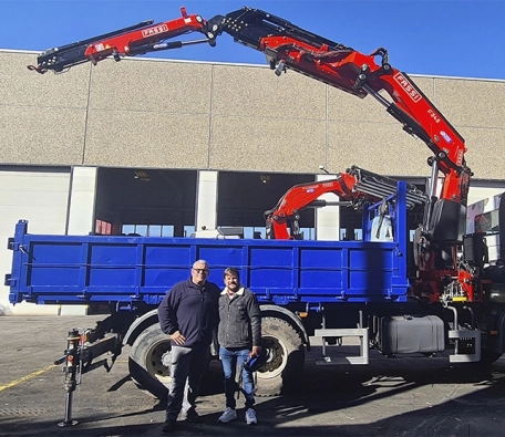 Fassi F345RB.2.26 knuckle boom crane delivery