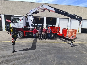 Fassi F710RA.2.26 knuckle boom crane delivery