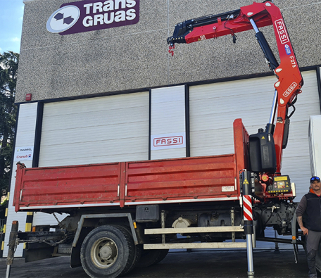 Fassi F275A knuckle boom crane delivery