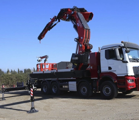 Fassi F1650RAL.2.28 delivery to Grúas del Vallés