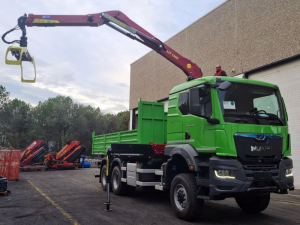 Liv L120 forstry crane + tipper