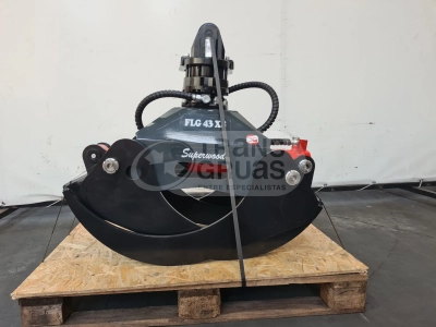 grapa forstal o chatarrera ferrari de 6000 kg capacidad.webp