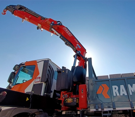 Fassi F345RB Knuckle boom crane