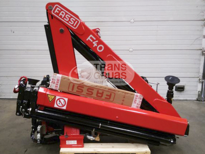 Knuckle boom crane Fassi F40B.0.23 active