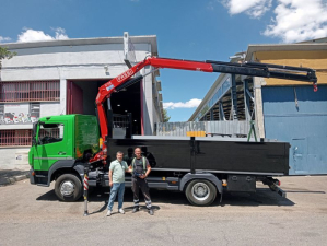 Fassi F115A knuckle boom crane