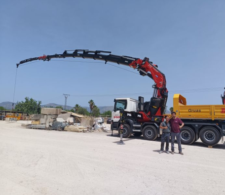 Fassi F1450R techno knuckle boom crane