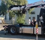 Fassi F275A knuckle boom crane