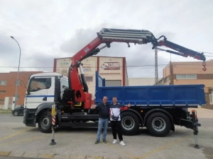 Fassi F455RA knuckle boom crane