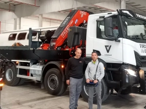 Fassi F990RA knuckle boom crane