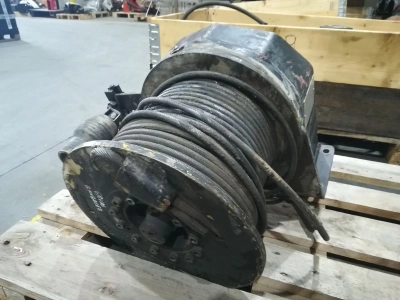 Palfinger winch - CA-2310207B