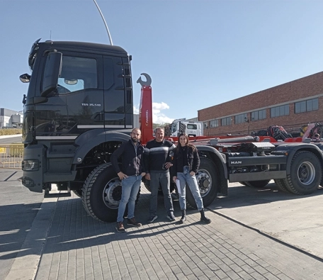 Marrel AL30 hooklift delivery