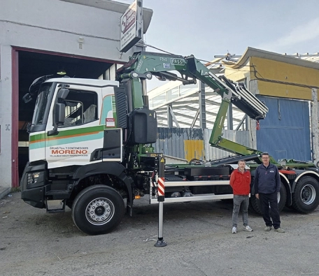 Fassi F345RB.2.28 knuckle boom crane delivery