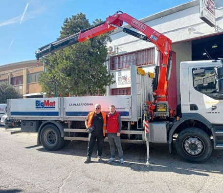 Fassi F155A.0.23 knuckle boom crane delivery