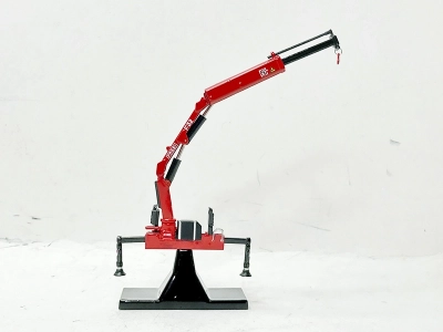 Fassi F32 scale model on the floor