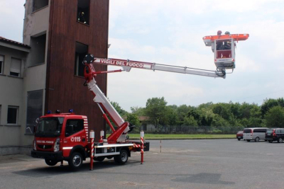 21 m Firefigthing aerial work platform