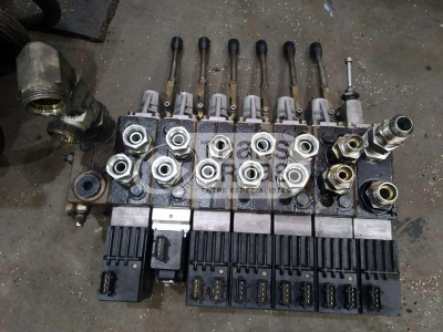 PVG32 distributor for PK23002 used crane