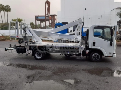 plataforma elevadora con camion de 20m (3).webp